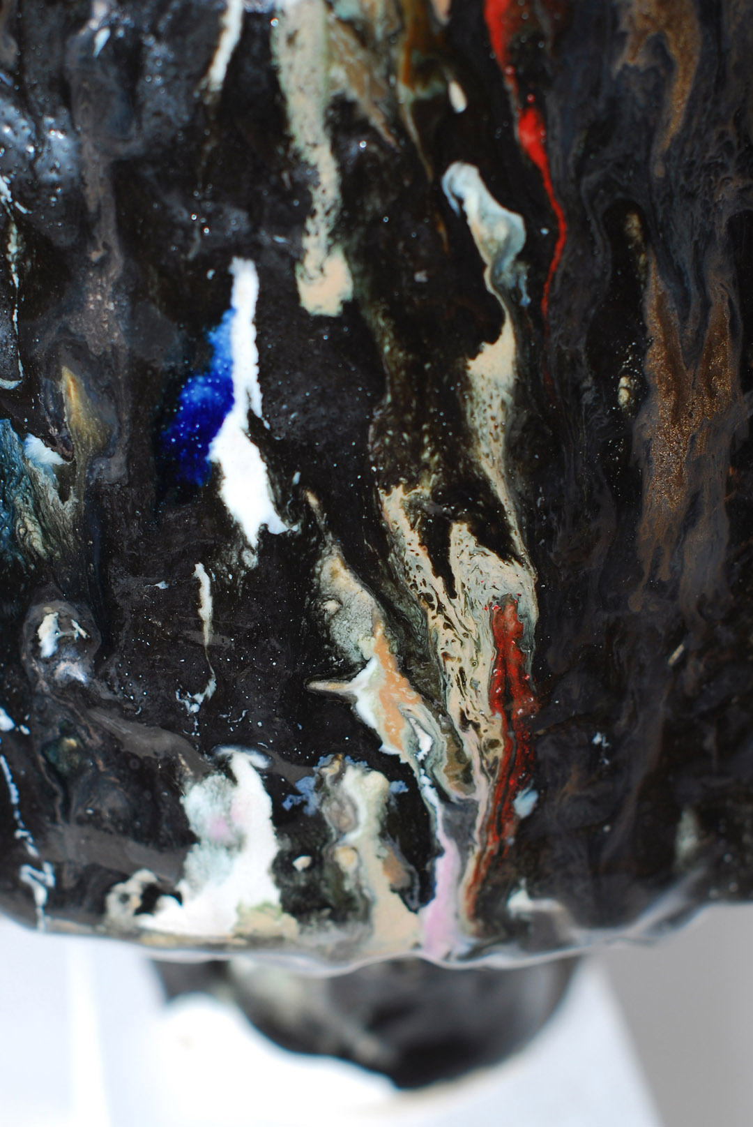 Bombonne Black & Gold - Image 3
